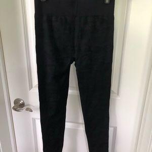 Xersion camo print leggings medium
